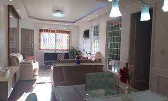 Imagem 2: Casa para Venda - 336m², 4 dormitórios, sendo 2 suites, 4 vagas - Partenon