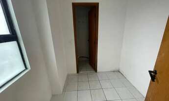 Imagem 2: Apartamento para Locação em Recife, Casa Forte, 4 dormitórios, 3 suítes, 5 banheiros, 3 va