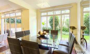 Imagem 4: Casa de condomínio para venda possui 342 metros quadrados com 4 quartos