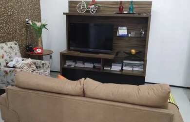 Imagem 4: Casa reformada com 2 quartos e suíte no Conjunto Ceará!