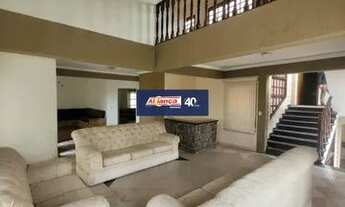 Imagem 3: BELISSIMO SOBRADO COM 5 DORMITORIOS, 4 VAGAS DE GARAGEM 650M² EM ARUJA