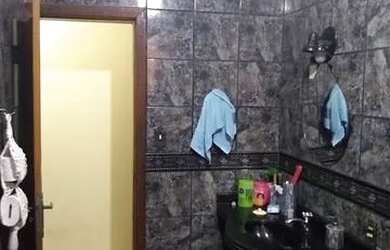 Imagem 7: Casa 3 quartos uma rua fas a divisa com BH