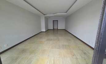 Imagem 2: Imóvel para venda possui 265 metros quadrados com 4 quartos em Praia da Costa - Vila Velha