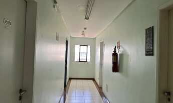 Imagem 5: Consultório para venda com 25 metros quadrados no Centro, sombra (leste/norte), com elevad