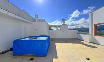Imagem 3: Cobertura Linear com Vista para o Mar na Agronômica - Florianópolis/SC