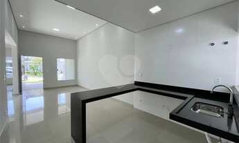 Imagem 7: Casa à venda com 3 quartos, sendo 1 suíte, no condomínio Terras de São Francisco, Sorocaba