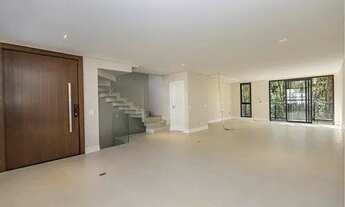 Imagem 6: Sobrado Luxuoso com 3 dormitórios à venda por R$ 2.999.999 - Santa Felicidade - Curitiba/P