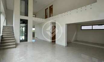 Imagem 2: REF: Office2444 Sobrado no Condomínio do Lago , sendo 6 quartos com 490m², Goiânia -GO cod