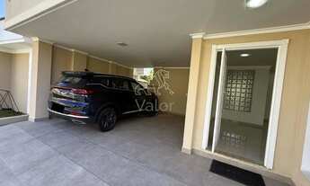 Imagem 3: Imóvel para venda tem 294 metros quadrados com 4 quartos em Butiatuvinha - Curitiba - PR