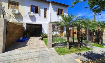 Imagem: Sobrado de esquina a venda com 3 quartos