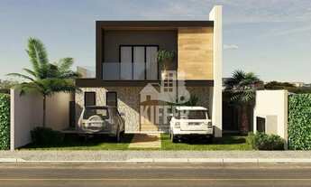 Imagem: Casa com 4 suítes e vista para a lagoa