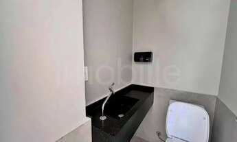 Imagem 3: Sala comercial térrea no Edifício Torre de Málaga em Balneário Camboriú