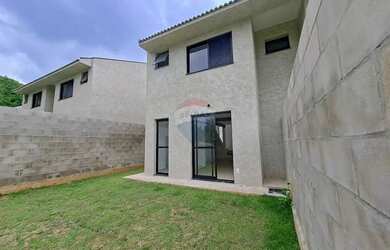 Imagem 4: Vila Gaia - Louveira. Casa 22 com 2 suítes, sala, cozinha integrada e quintal