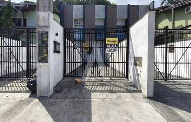 Imagem: Casa Residencial no Bairro Iririú composto