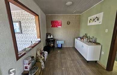 Imagem 6: Casa para Venda - 79.22m² 2 dormitórios, + casa de 1 dormitório nos fundos, piscina e quio