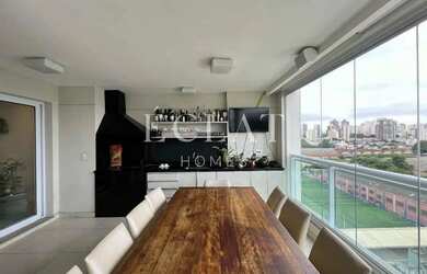 Imagem: Apartamento com 242 m², 4 quartos sendo