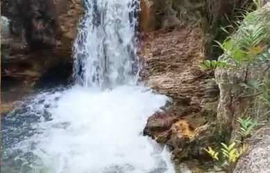 Imagem 4: Casa pequena em fase de acabamento.Condominio.Ponte Alta Norte- Gama