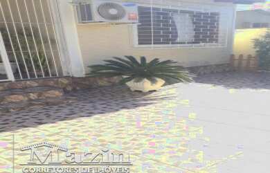 Imagem 2: Porto Alegre - Casa Padrão - Restinga