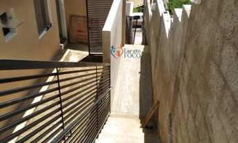 Imagem 2: 682. Casa 2Q térrea aq. solar*, 2 vg 1 em pilotis ; 2 áreas privativas D.Pedro I