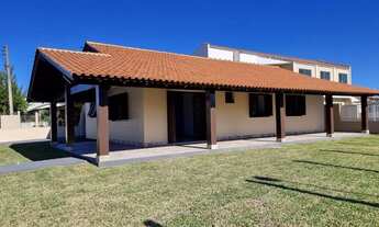 Imagem 1: Casa para venda possui 182 metros quadrados com 2 quartos em Centro - Imbé - RS