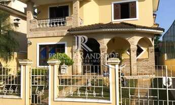 Imagem: Casa sobrado com 4 quartos - Bairro Praia