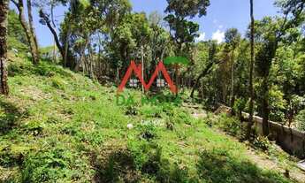 Imagem 2: Terreno em região nobre de Campos do Jordão - Vista para Pedra do Baú