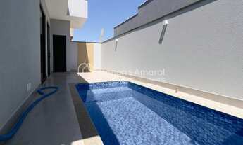 Imagem 1: Casa de condomínio térrea para venda tem 162 metros quadrados com 3 quartos