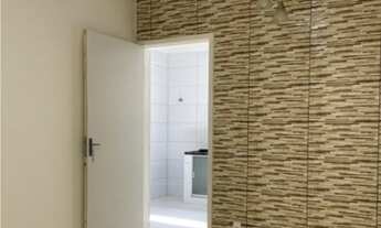 Imagem: Apartamento térreo, reformado com 2 dorms