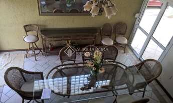 Imagem 6: Casa de condomínio para venda tem 220 metros quadrados com 3 quartos