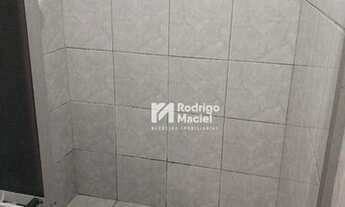 Imagem 4: Casa com 3 dormitórios à venda, por R$ 220.000 - Curado II