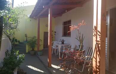 Imagem 3: Vendo uma casa Casa com 2 dormitórios