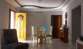 Imagem 6: Casa com Piscina e Churrasqueira