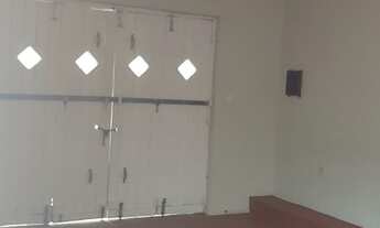 Imagem 2: Sobrado para venda tem 350 metros quadrados com 5 quartos em Centro - Pelotas - RS