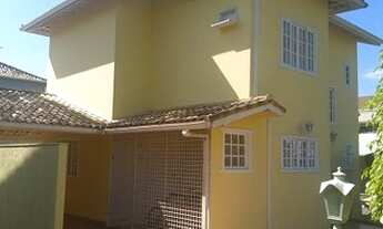 Imagem 5: QR Imóveis vende casa com padrão fino acabamento em Rio das Ostras RJ. PORTEIRA FECHADA!