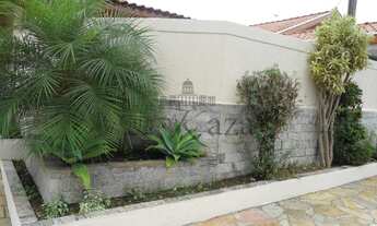 Imagem: Casa Condomínio - Jardim das Colinas