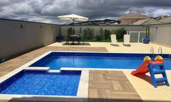 Imagem 3: Casa de condomínio sobrado para venda tem 360 metros quadrados com 4 quartos