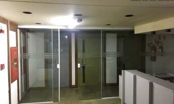 Imagem 2: SALA COM 250M² NA GARIBALDI - CENTRO MÉDICO - ALUGUEL