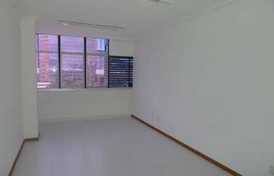 Imagem 2: Sala reformada de 35m² no Pituba Parque Center