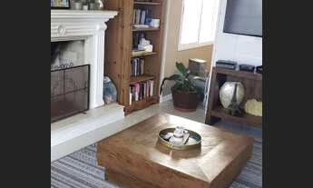 Imagem 4: Casa para aluguel e venda tem 360 metros quadrados com 5 quartos.