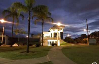 Imagem 3: Casa de condomínio para venda com 300 metros quadrados com 4 quartos