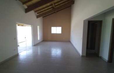 Imagem 3: Casa de condomínio para venda tem 170 metros quadrados com 3 quartos