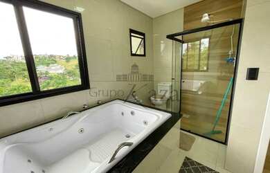 Imagem 2: R- Casa de condomínio sobrado para venda possui 1112 metros quadrados com 3 quartos