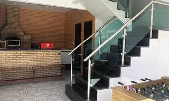 Imagem 3: Casa para aluguel e venda tem 350 metros quadrados com 5 quartos