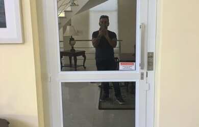 Imagem 5: Linda residência de alto padrão com 3 garagens cobertas e 3 descobertas, salão grande, ban