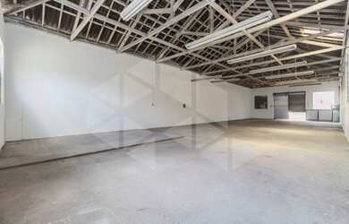 Imagem 6: Prédio para alugar, 340 m² por R$ 4.000,00/mês - Navegantes - Porto Alegre/RS