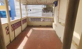 Imagem 2: Sobrado para venda possui 372 metros quadrados com 7 quartos em Matriz - Mauá - SP