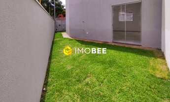 Imagem 2: CASA GEMINADA INDIVIDUAL COM 3 QUARTOS, 1 SUÍTE E EXCELENTE LOCALIZAÇÃO, À VENDA NO BAIRRO