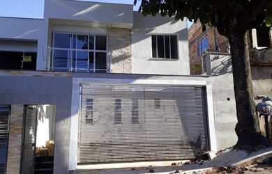 Imagem 2: Casa para venda tem 130 metros quadrados com 3 quartos em Centro - Contagem - MG