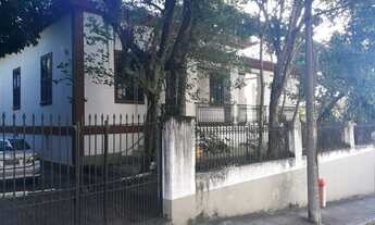 Imagem 2: Ótima casa em local privilegiado de Santa Teresa