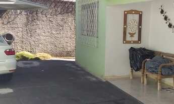 Imagem: Casa com loja comercial